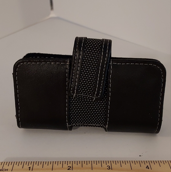 VTG Leather Flip Phone / Pager Case with Belt Clip - Picture 1 of 5